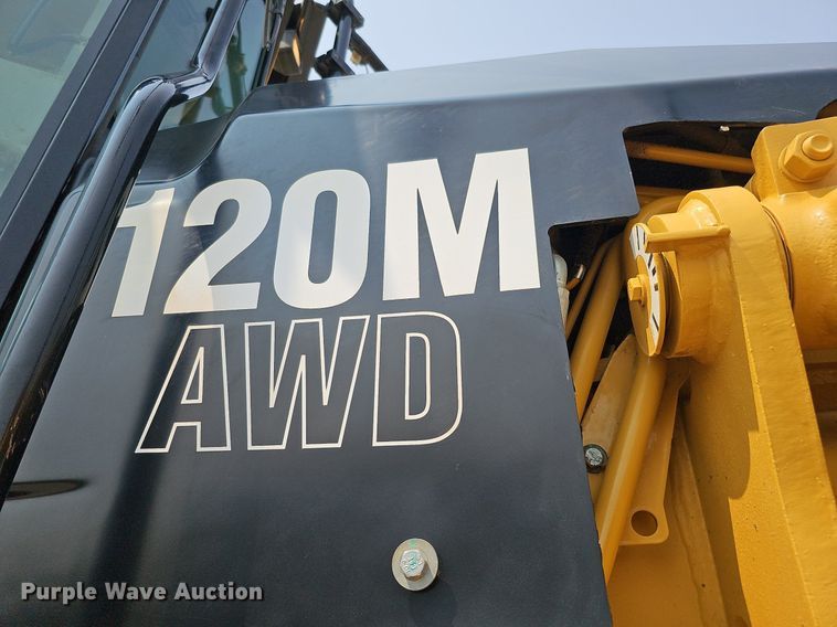 image for item DO2791 2011 Caterpillar 120M AWD  motor grader