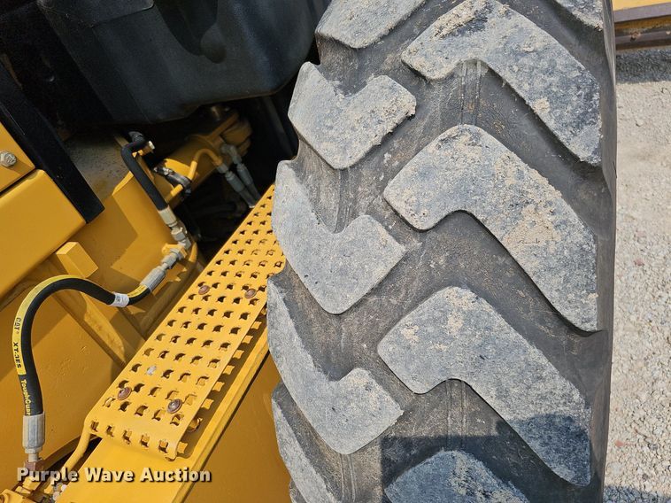 image for item DO2791 2011 Caterpillar 120M AWD  motor grader