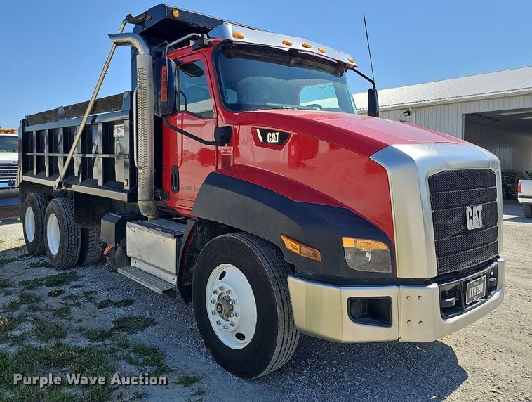 image for item DO2792 2017 Caterpillar CT660  dump truck