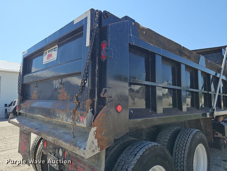 image for item DO2792 2017 Caterpillar CT660  dump truck