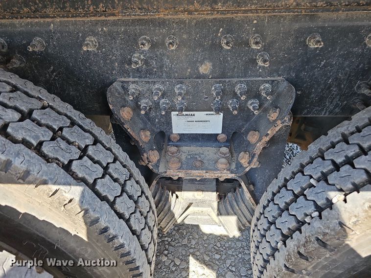 image for item DO2792 2017 Caterpillar CT660  dump truck