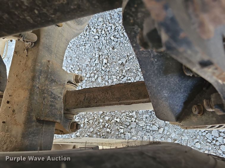 image for item DO2792 2017 Caterpillar CT660  dump truck