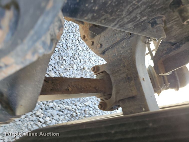 image for item DO2792 2017 Caterpillar CT660  dump truck