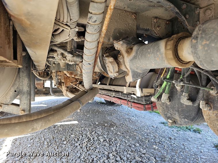 image for item DO2792 2017 Caterpillar CT660  dump truck