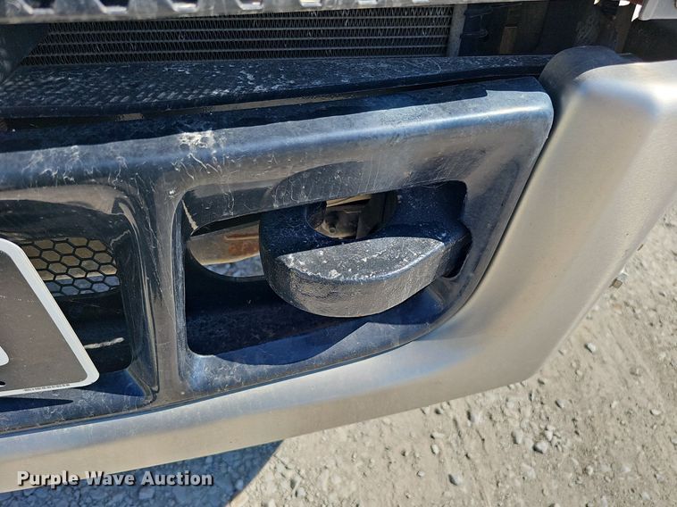 image for item DO2792 2017 Caterpillar CT660  dump truck