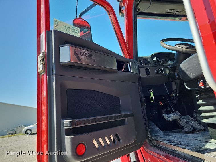 image for item DO2792 2017 Caterpillar CT660  dump truck