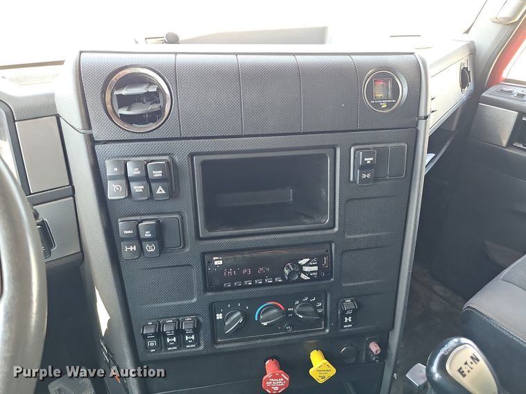 image for item DO2792 2017 Caterpillar CT660  dump truck