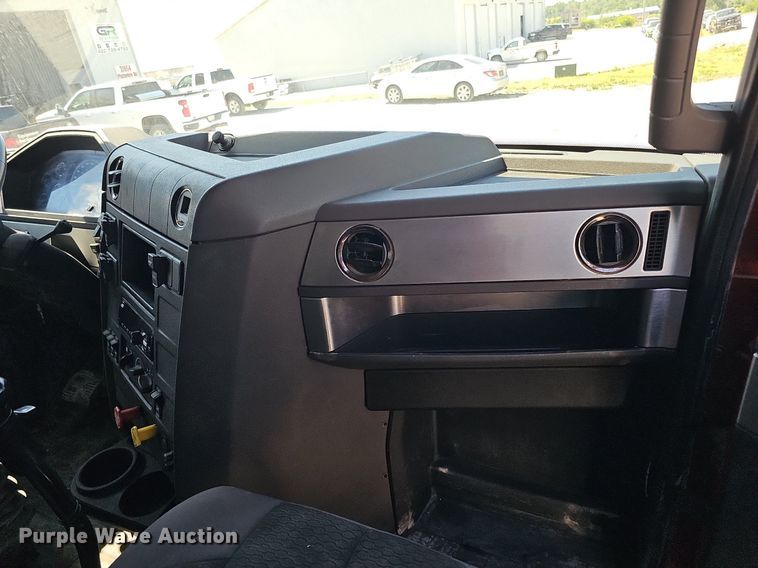 image for item DO2792 2017 Caterpillar CT660  dump truck