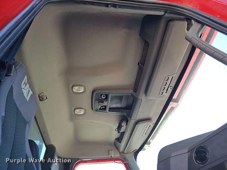 image for item DO2792 2017 Caterpillar CT660  dump truck