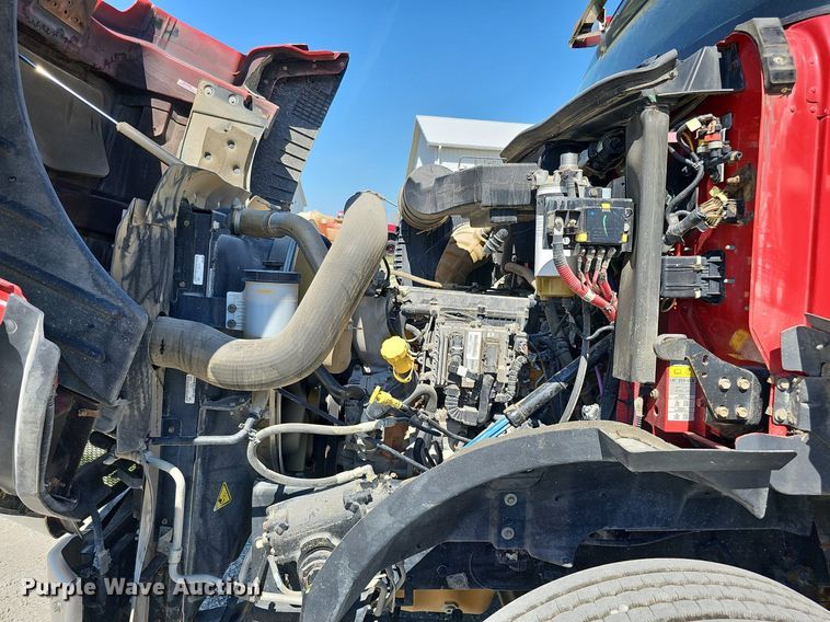 image for item DO2792 2017 Caterpillar CT660  dump truck