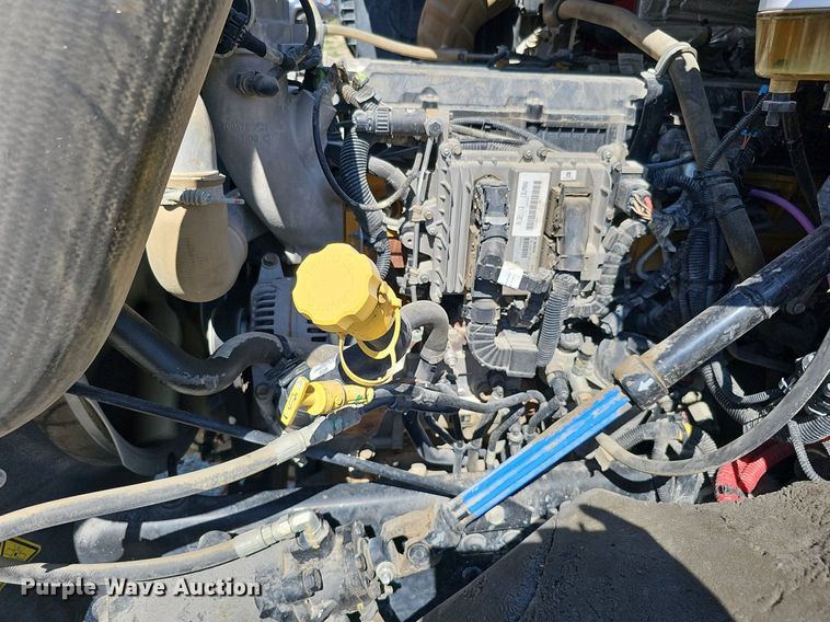 image for item DO2792 2017 Caterpillar CT660  dump truck