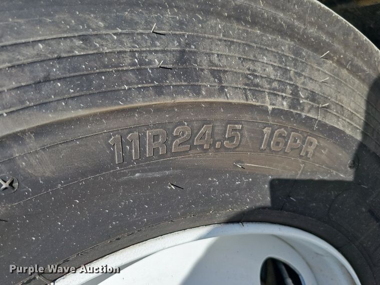 image for item DO2792 2017 Caterpillar CT660  dump truck