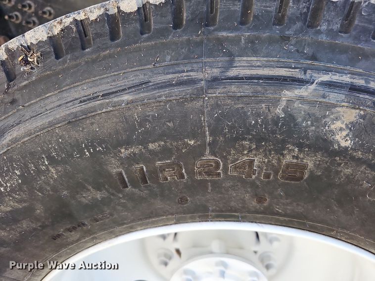 image for item DO2792 2017 Caterpillar CT660  dump truck