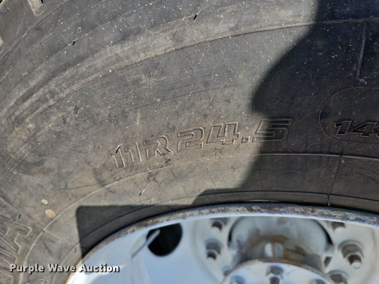 image for item DO2792 2017 Caterpillar CT660  dump truck