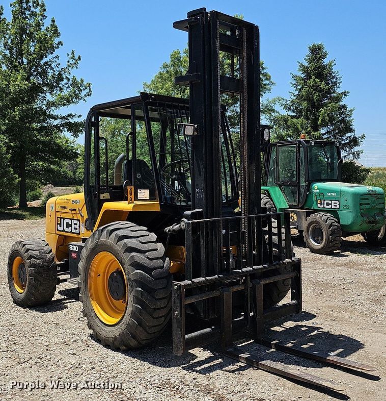 image for item DO2796 JCB 930  forklift