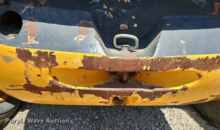 image for item DO2796 JCB 930  forklift
