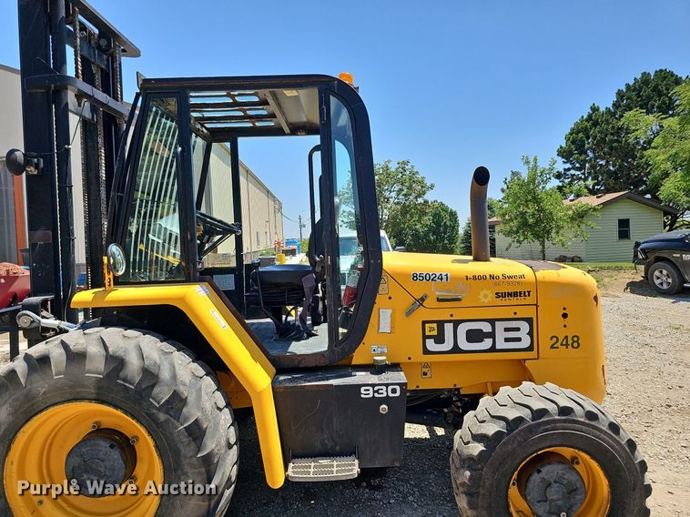 image for item DO2796 JCB 930  forklift