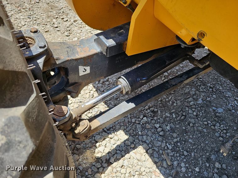 image for item DO2796 JCB 930  forklift