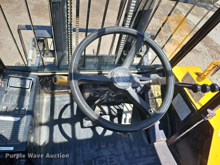 image for item DO2796 JCB 930  forklift