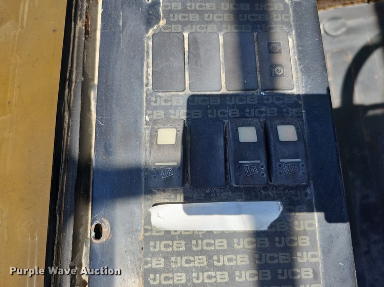 image for item DO2796 JCB 930  forklift