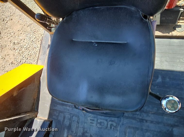 image for item DO2796 JCB 930  forklift