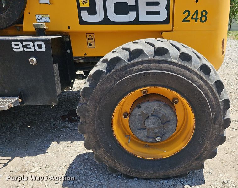 image for item DO2796 JCB 930  forklift