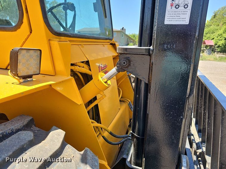 image for item DO2797 Load Lifter 2210-100  forklift