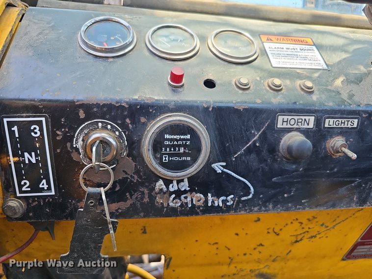 image for item DO2797 Load Lifter 2210-100  forklift