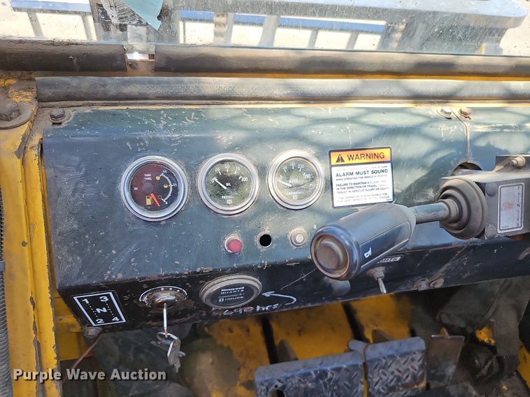 image for item DO2797 Load Lifter 2210-100  forklift