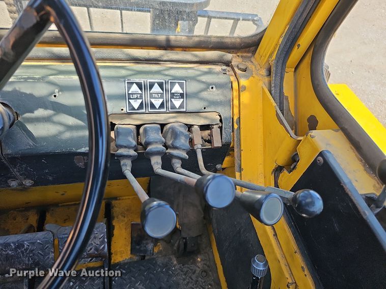 image for item DO2797 Load Lifter 2210-100  forklift