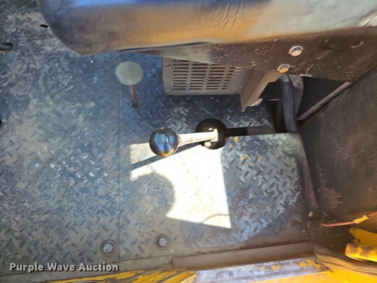 image for item DO2797 Load Lifter 2210-100  forklift