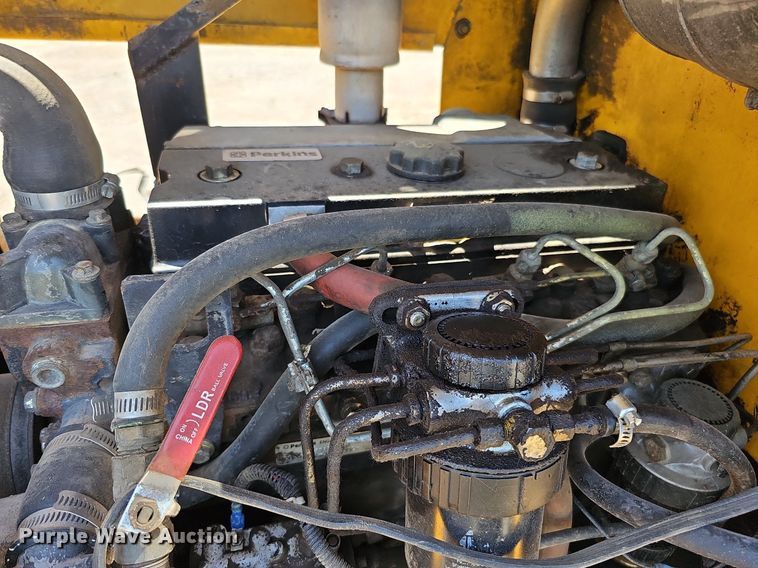 image for item DO2797 Load Lifter 2210-100  forklift