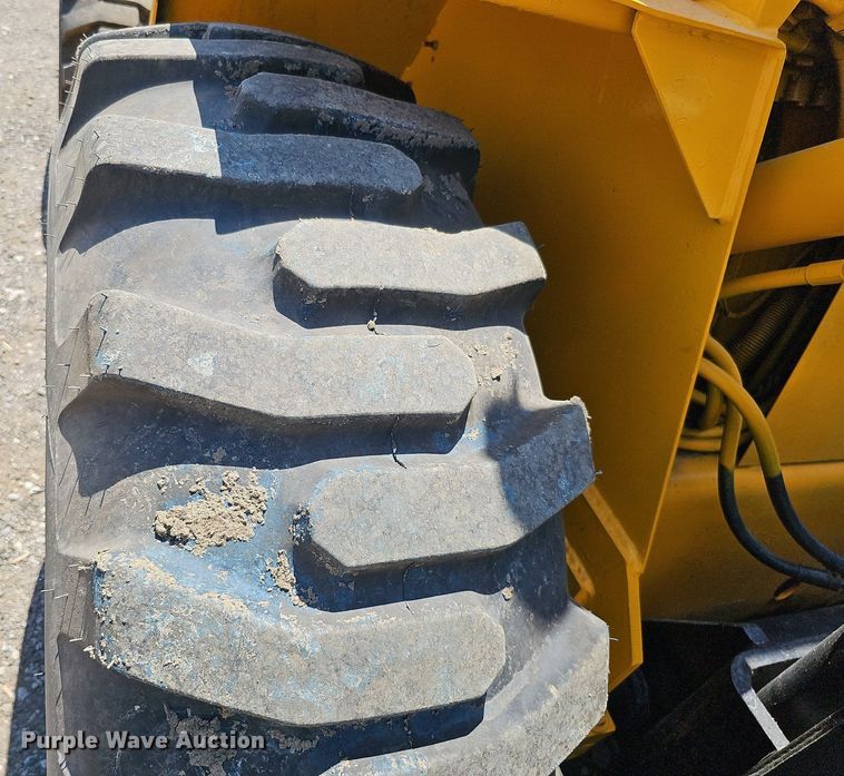 image for item DO2797 Load Lifter 2210-100  forklift