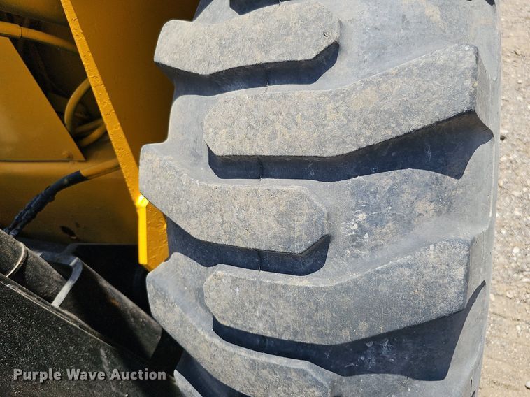 image for item DO2797 Load Lifter 2210-100  forklift