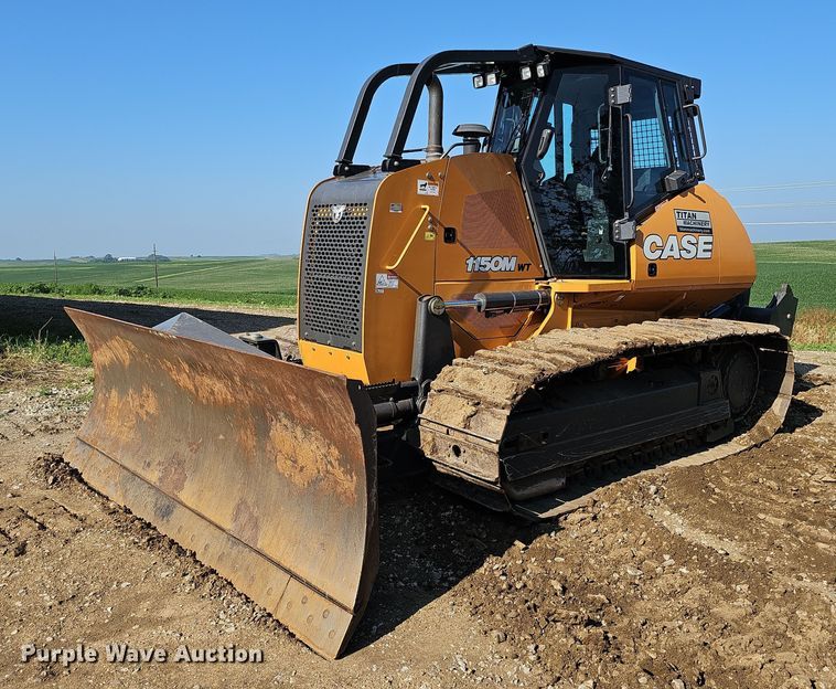 image for item DO2798 2017 Case 1150M WT  dozer