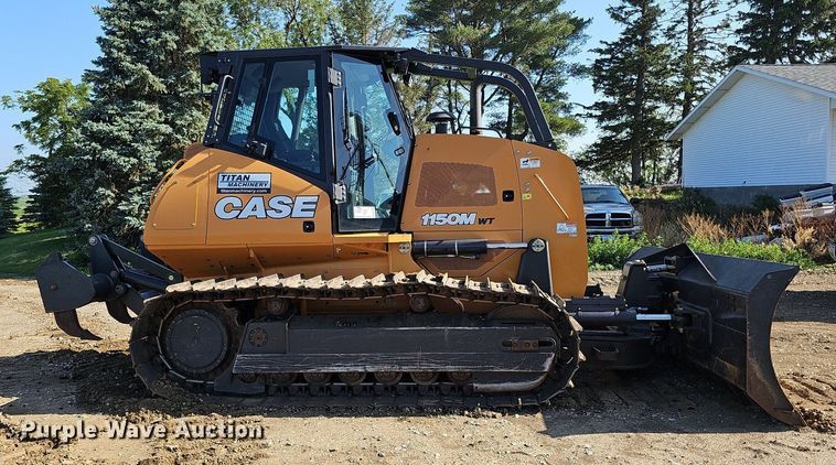 image for item DO2798 2017 Case 1150M WT  dozer