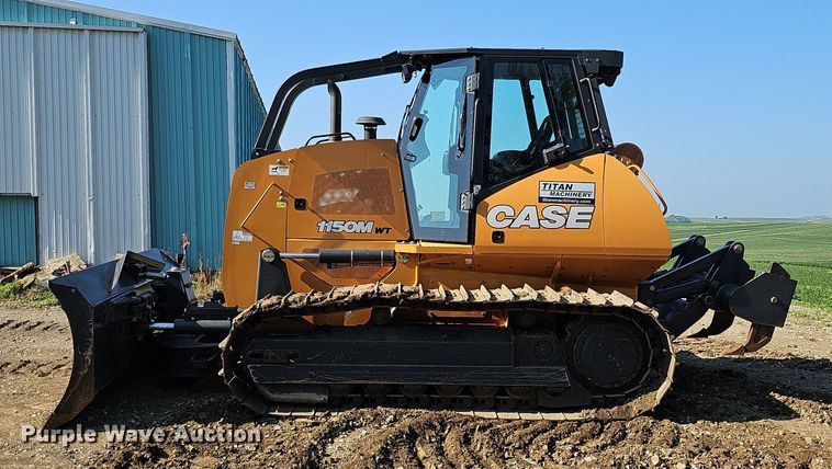 image for item DO2798 2017 Case 1150M WT  dozer