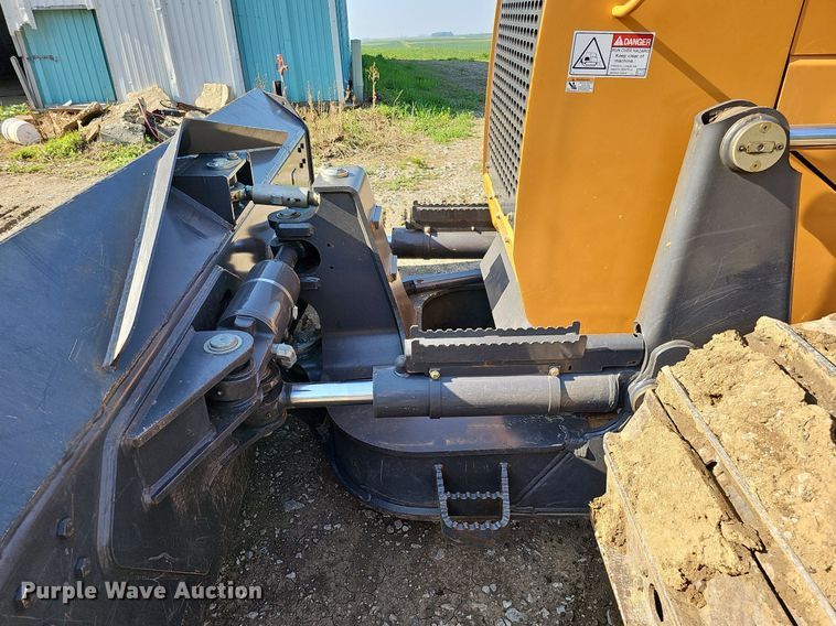 image for item DO2798 2017 Case 1150M WT  dozer