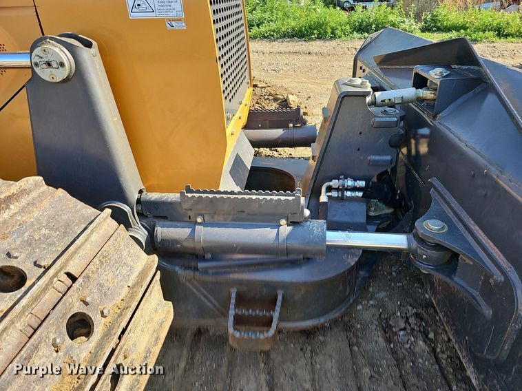 image for item DO2798 2017 Case 1150M WT  dozer