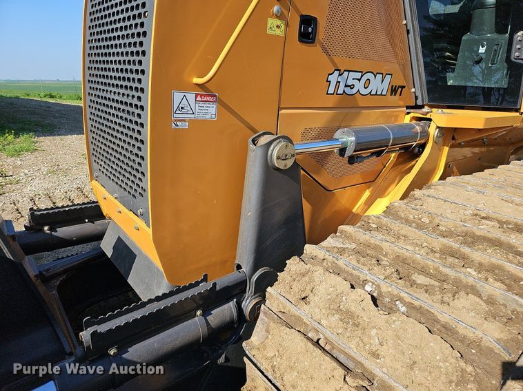image for item DO2798 2017 Case 1150M WT  dozer