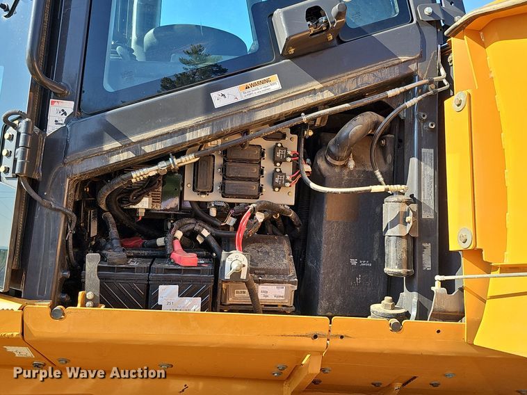 image for item DO2798 2017 Case 1150M WT  dozer