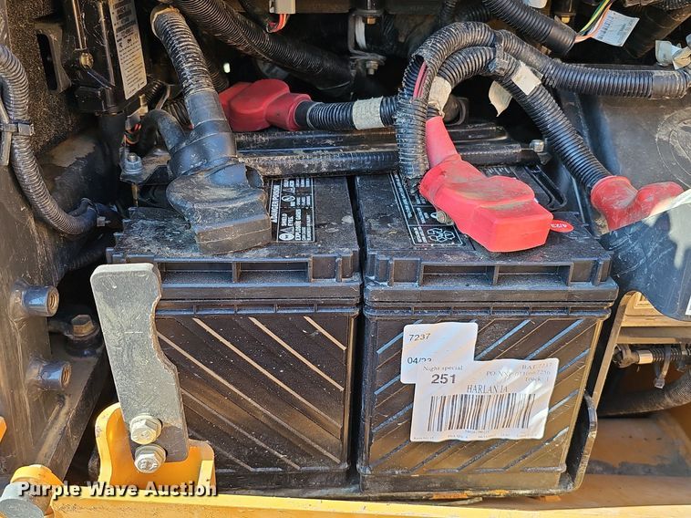 image for item DO2798 2017 Case 1150M WT  dozer