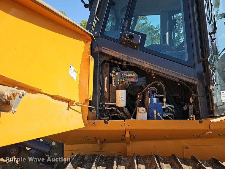 image for item DO2798 2017 Case 1150M WT  dozer