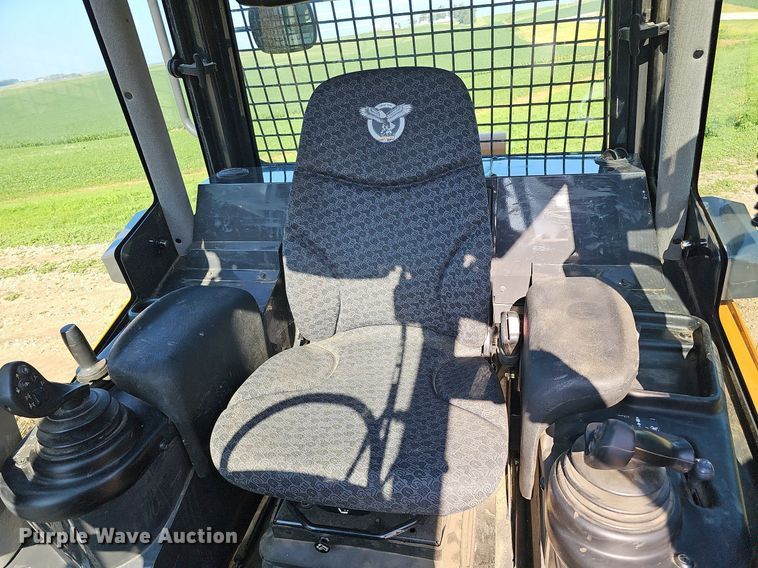 image for item DO2798 2017 Case 1150M WT  dozer