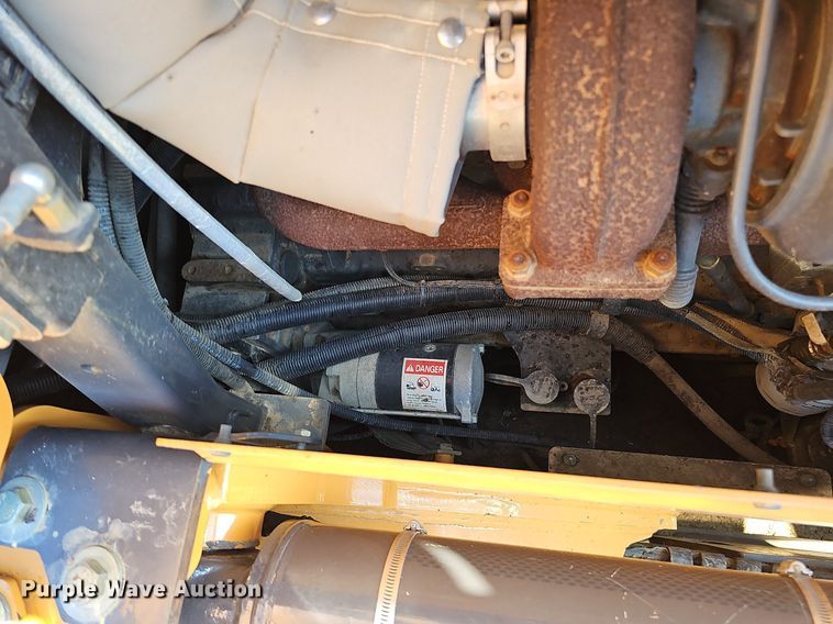 image for item DO2798 2017 Case 1150M WT  dozer