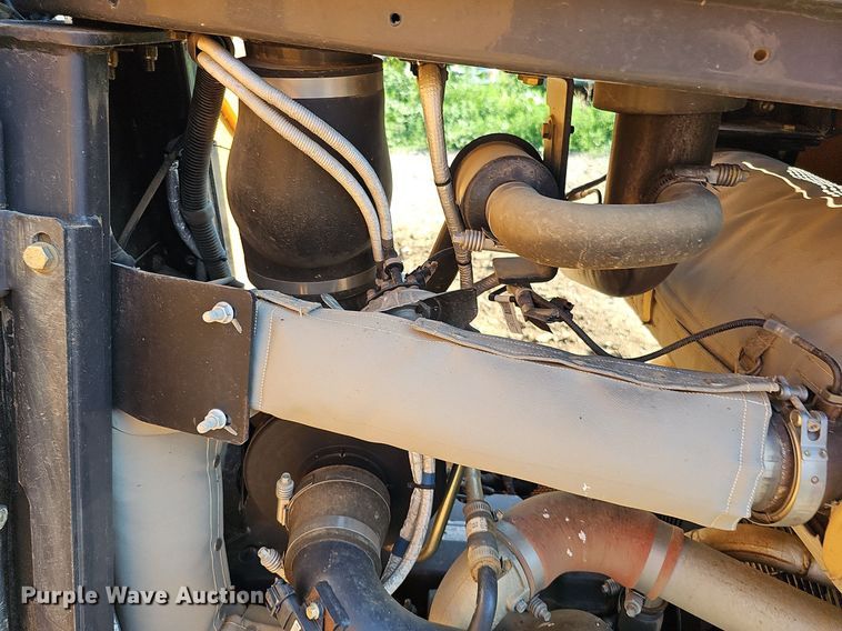 image for item DO2798 2017 Case 1150M WT  dozer