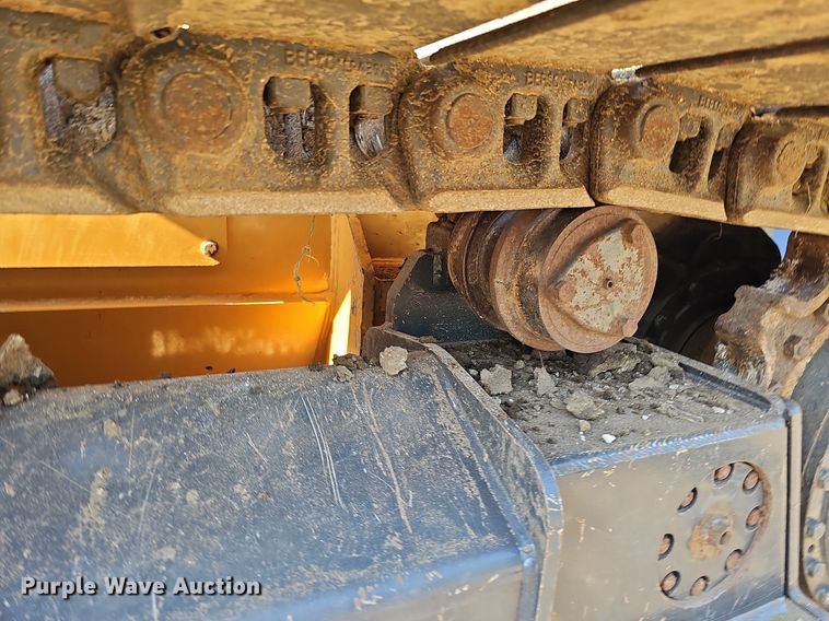 image for item DO2798 2017 Case 1150M WT  dozer