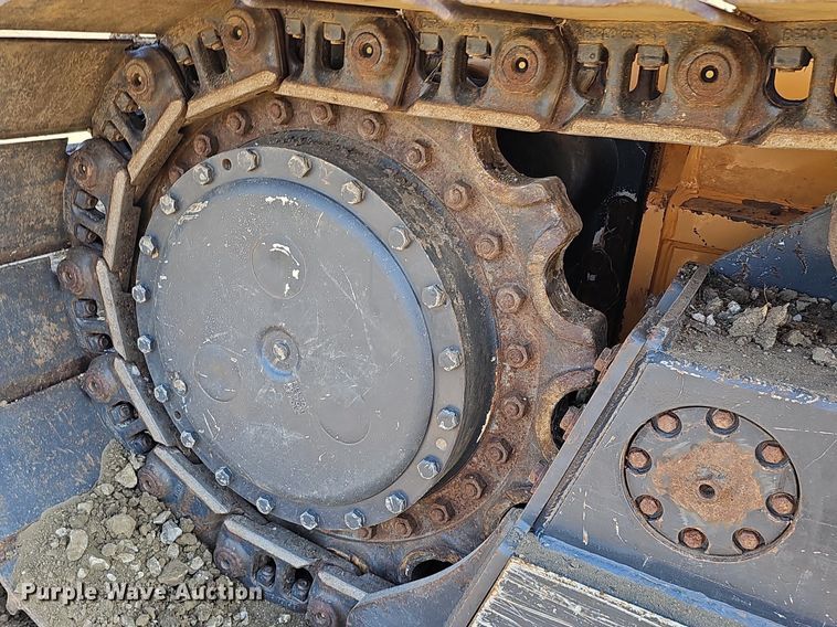 image for item DO2798 2017 Case 1150M WT  dozer