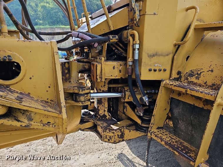 image for item DO2799 1997 Caterpillar D400E  haul truck
