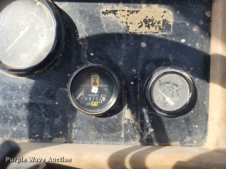 image for item DO2799 1997 Caterpillar D400E  haul truck